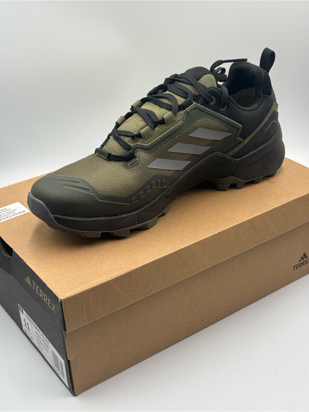 Adidas Terrex Swift R3 GTX Gore-Tex Hiking Shoes Men’s Size 11 Olive Black HR131